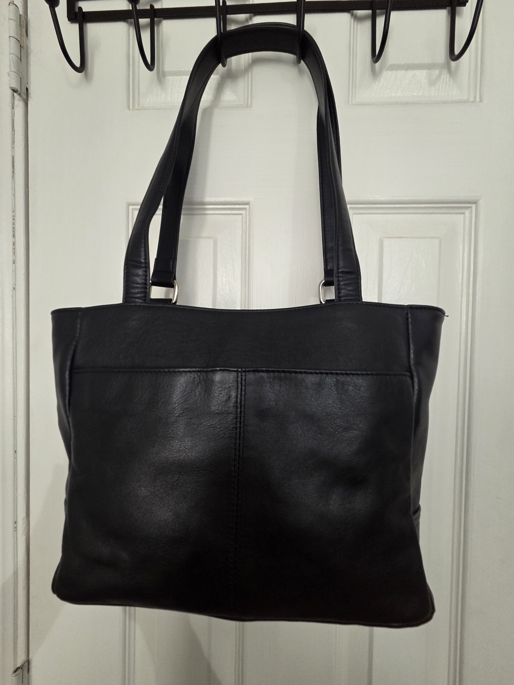 Giani Bernini Black Leather Medium Shoulder Bag. - Picture 9 of 15